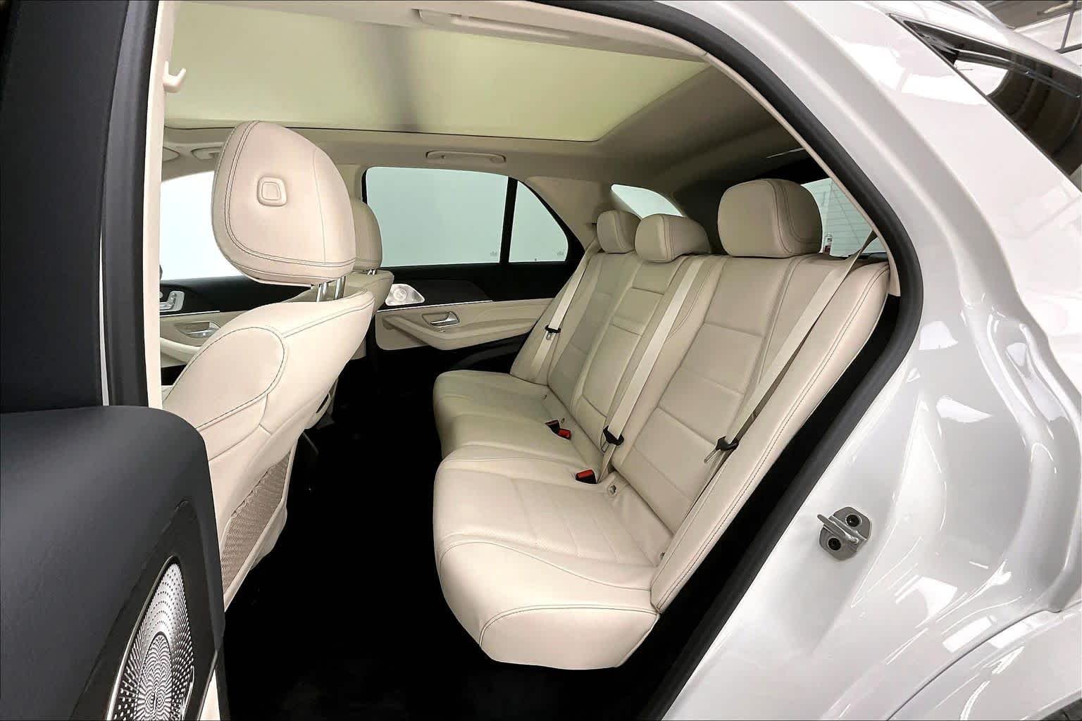 New 2026 Polar White Mercedes-Benz GLE 450 image 13