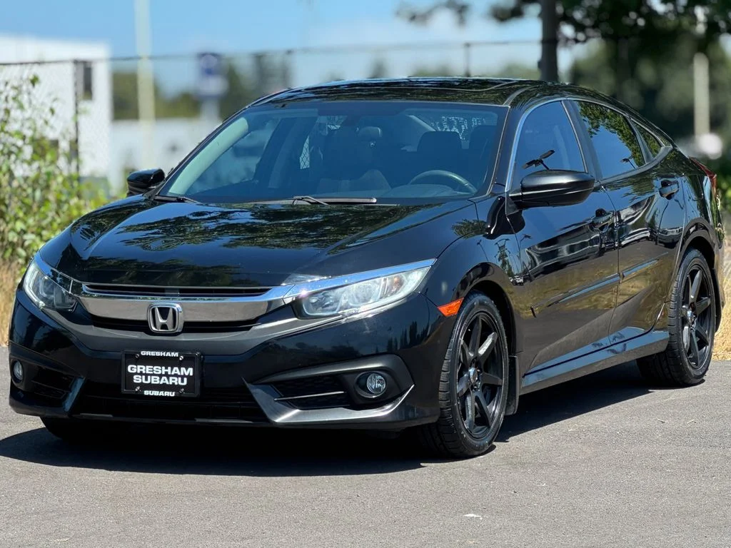 Used 2016 Black Honda EX-T image 3