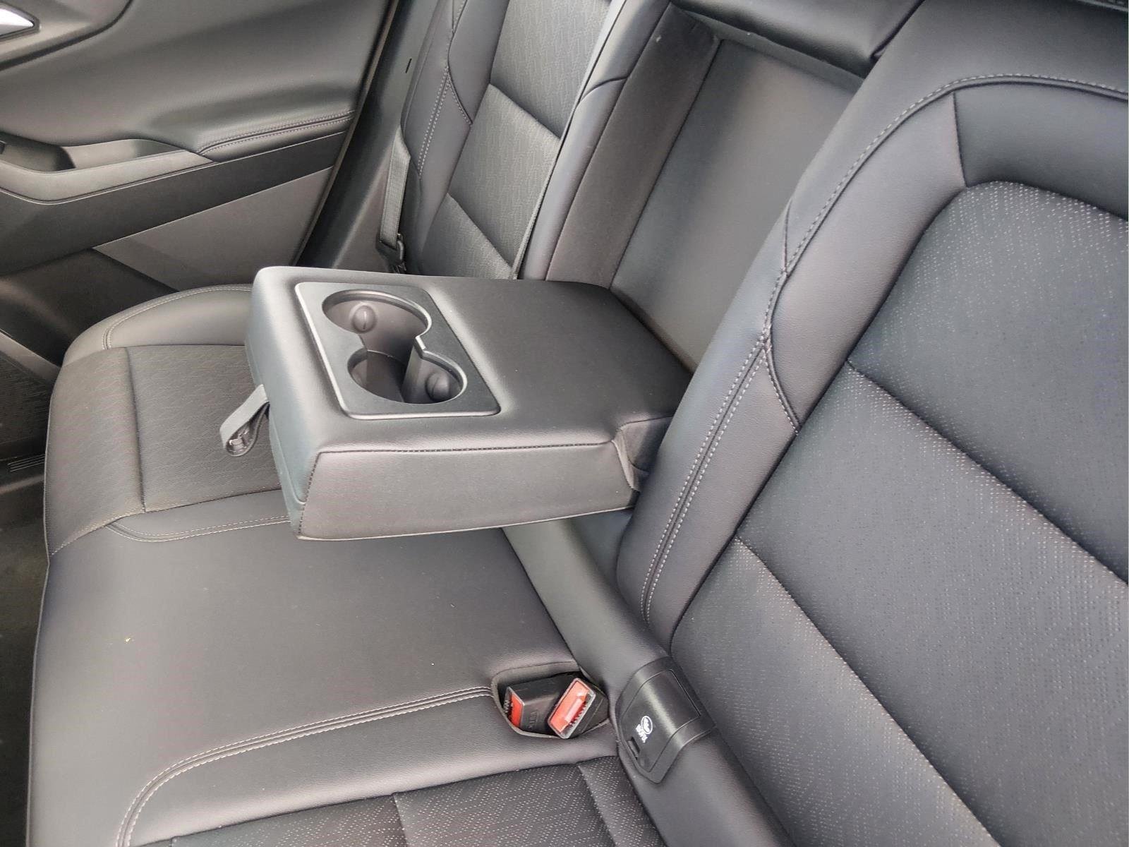 Used 2025 Mosaic Black Metallic Chevrolet FWD LT image 20