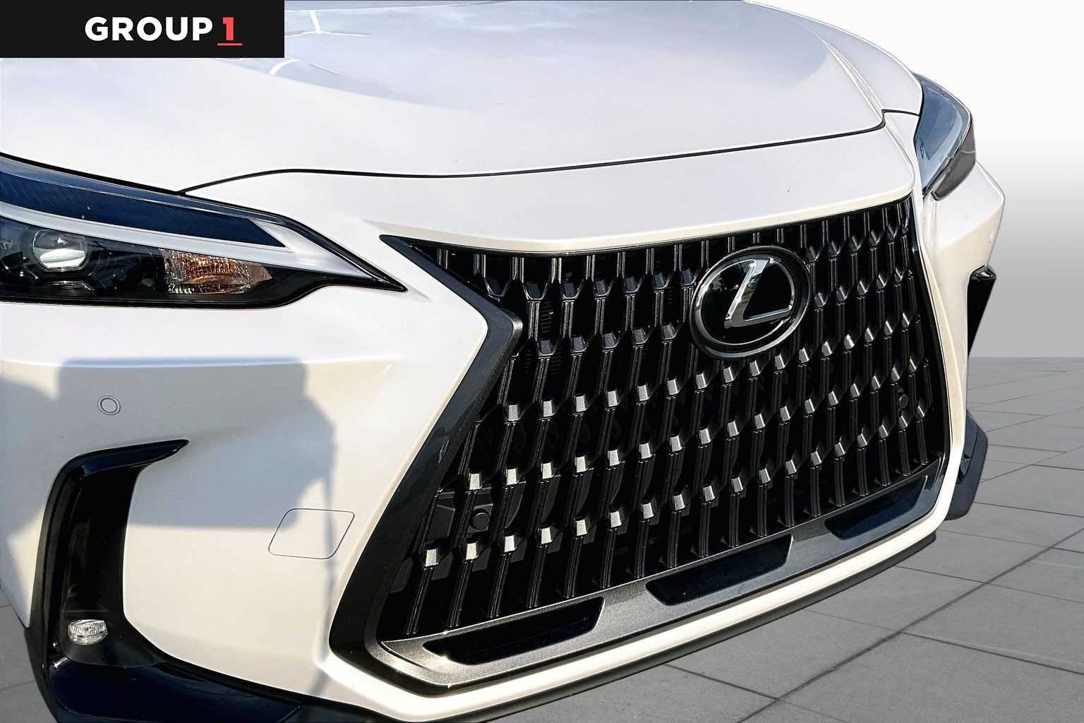 Certified Used 2025 Eminent White Pearl Lexus  image 27