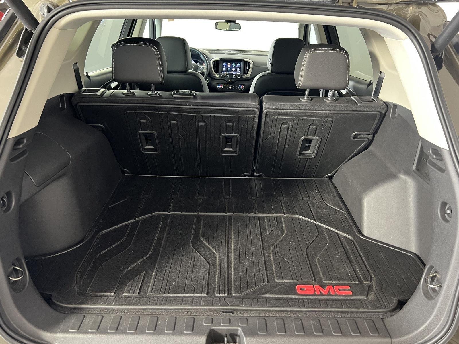 Used 2023 Deep Bronze Metallic GMC Denali image 23