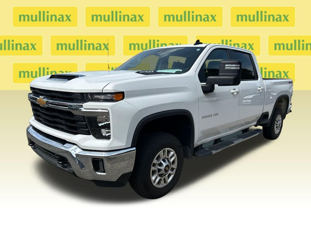 Used 2025 White Chevrolet LT image 6