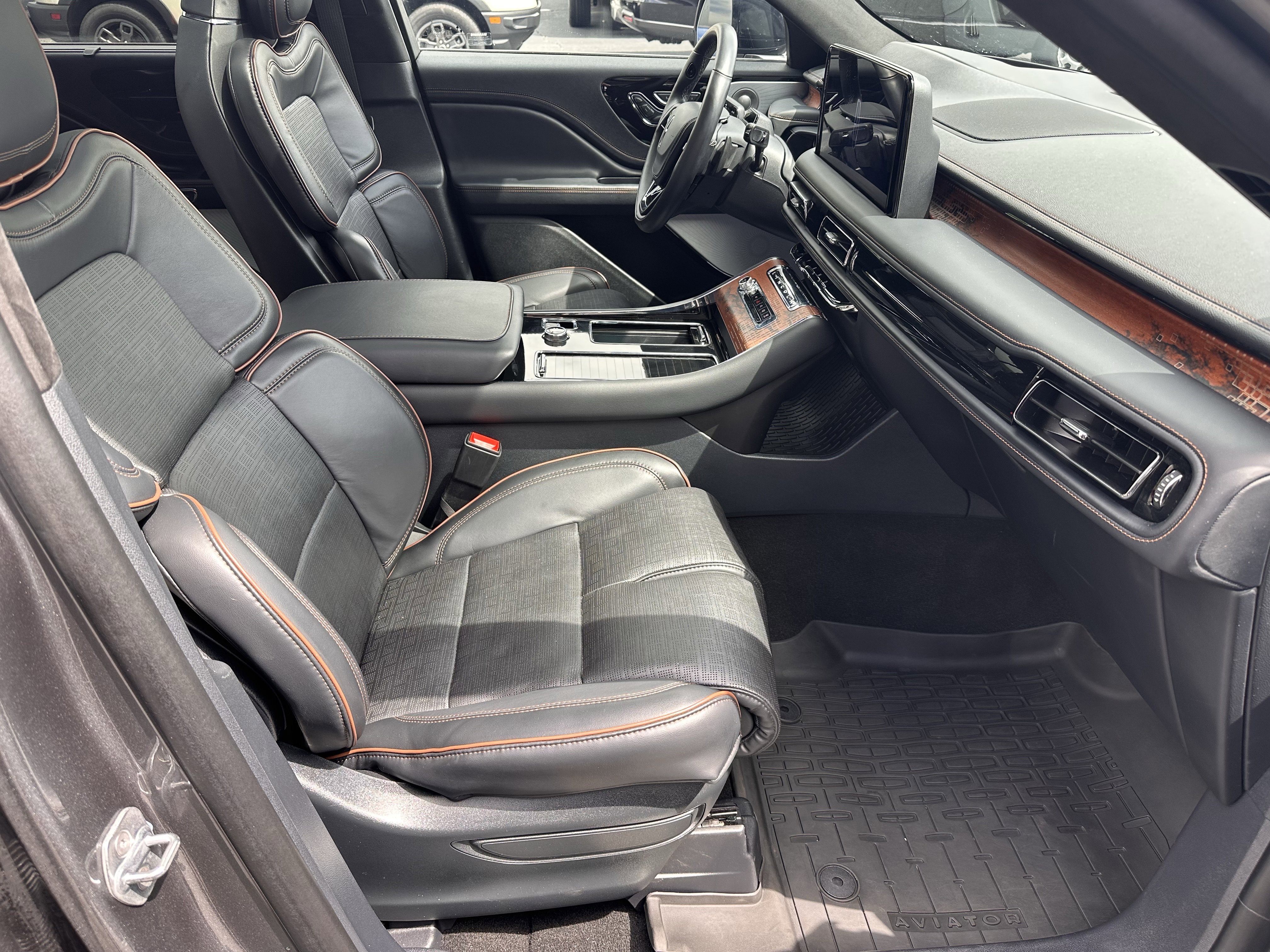 Used 2025 Metallic Lincoln Black Label image 14