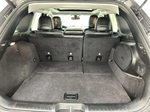 Used 2021 Gray Jeep Limited image 7