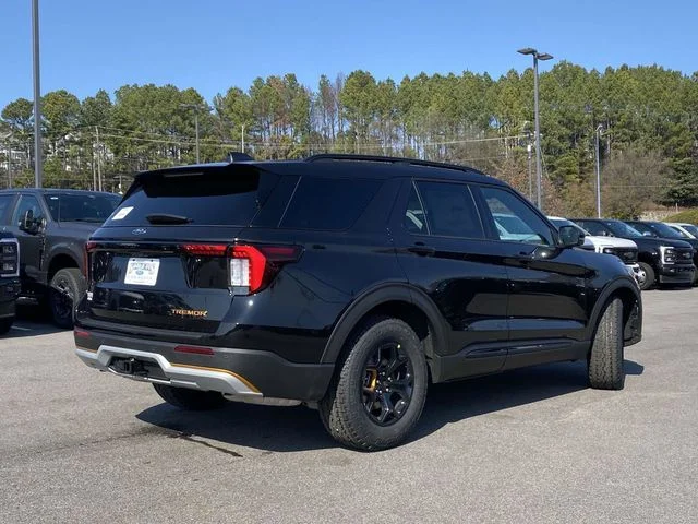 New 2026 Agate Black Metallic Ford Tremor® image 3