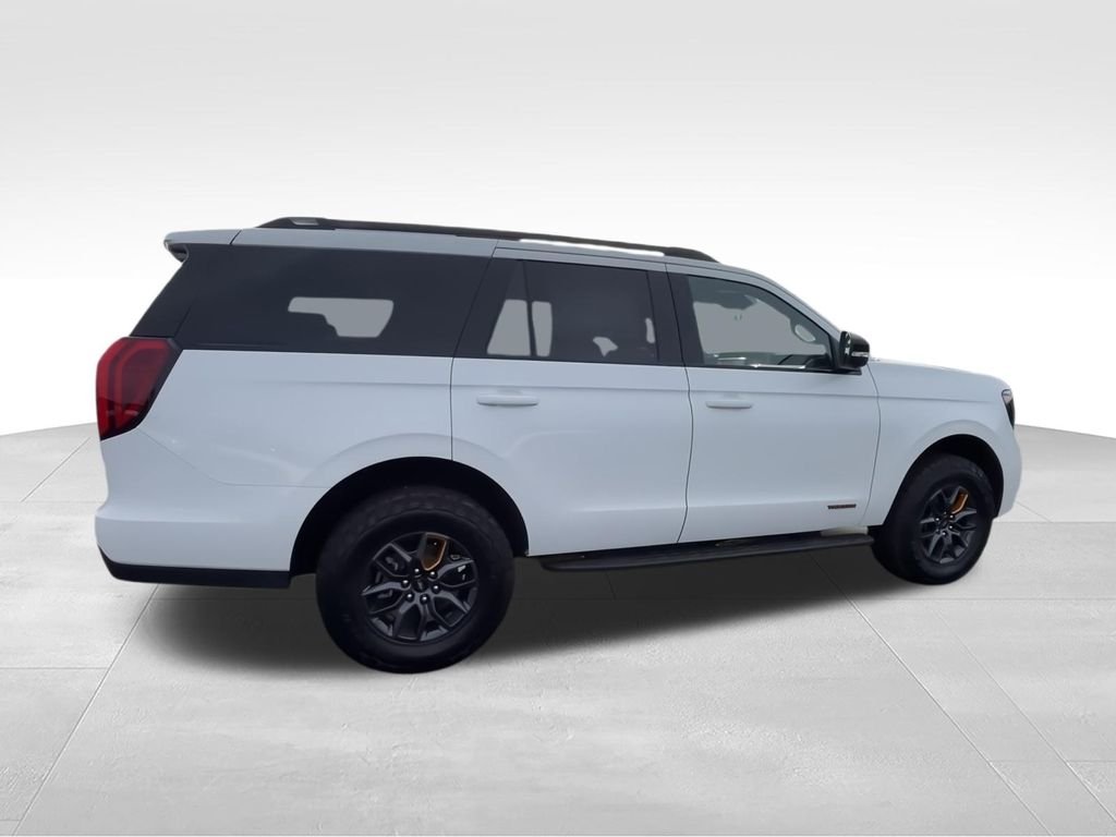 New 2026 Star White Metallic Tri-Coat Ford Tremor® image 9