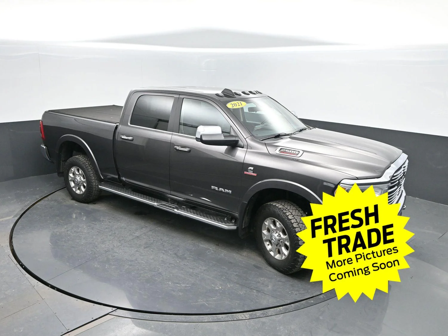 Used 2021 Granite Crystal Metallic Clearcoat Ram Laramie image 43