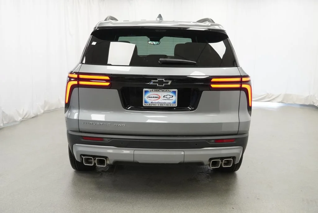 New 2027 Sterling Gray Metallic Chevrolet LT image 37