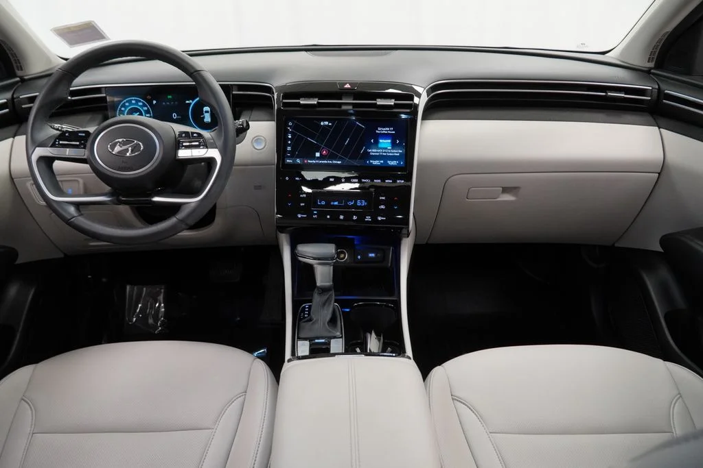 Used 2024 Silver Hyundai SEL image 27