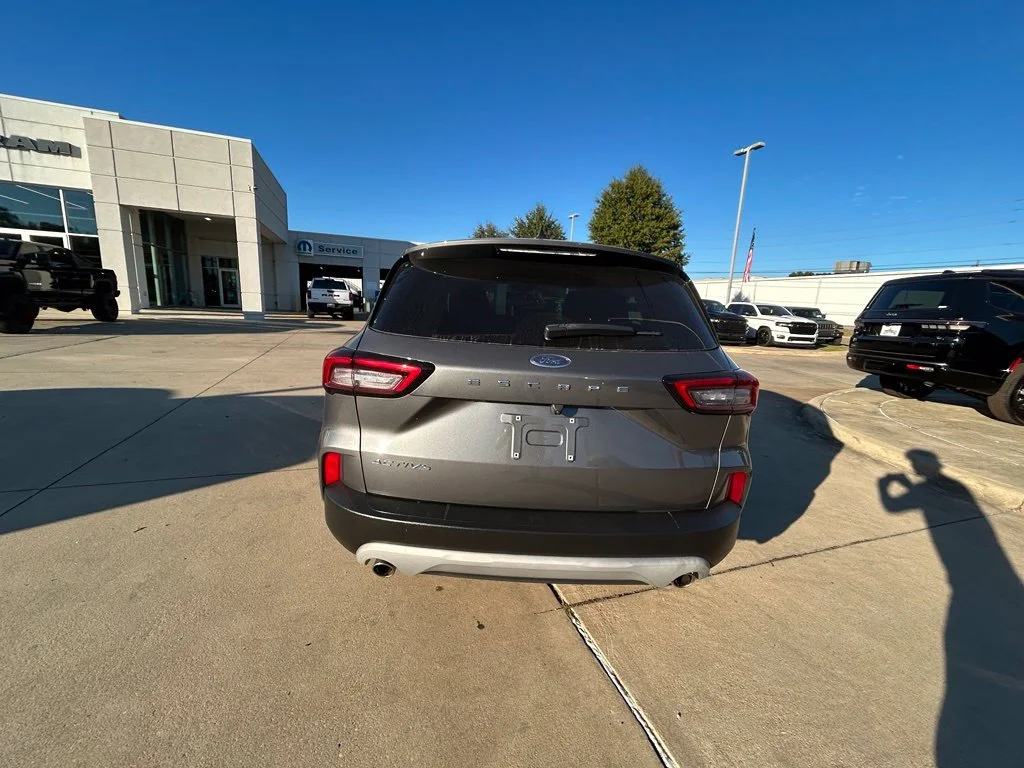 Used 2024 Gray Ford Active image 6
