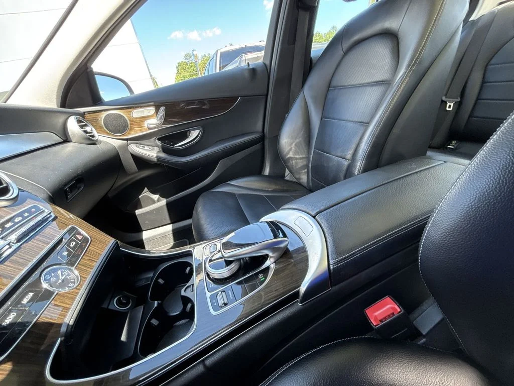 Used 2016 White Mercedes-Benz C 300 image 23
