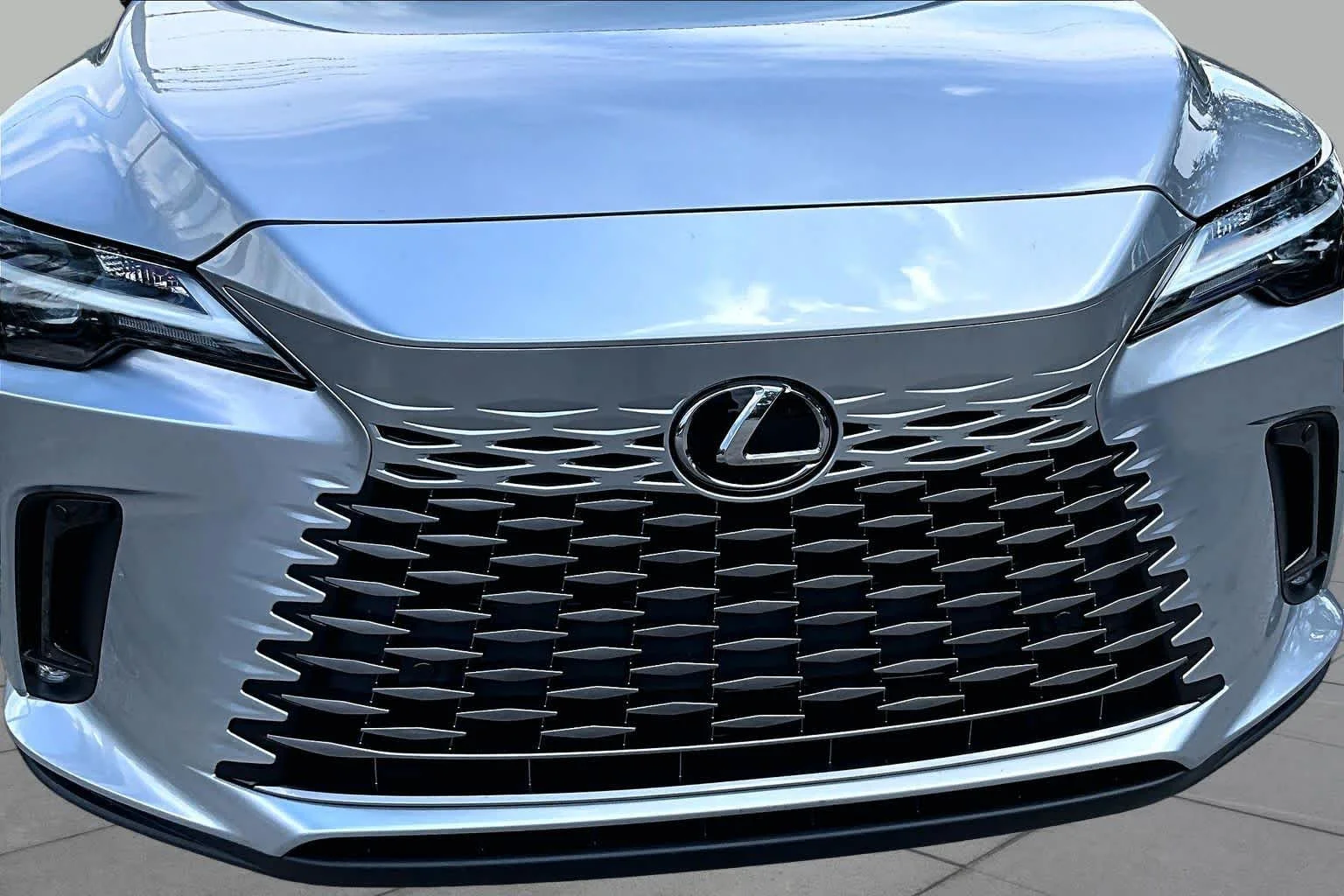 Used 2024 Iridium Lexus  image 30