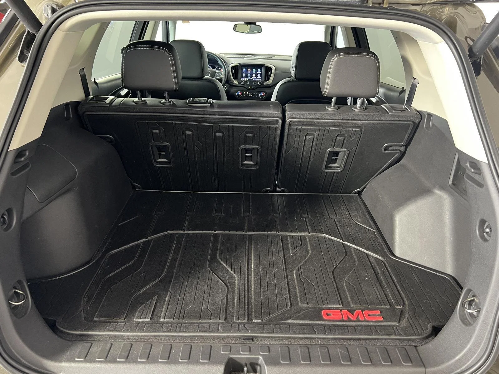 Used 2023 Deep Bronze Metallic GMC Denali image 23