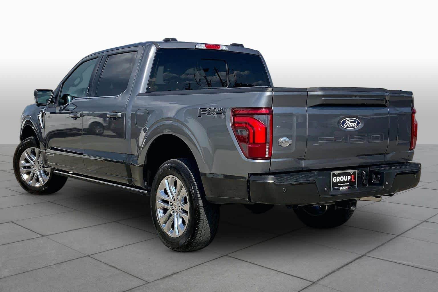 Used 2024 Carbonized Gray/Darkened Bronze Ford King Ranch image 12