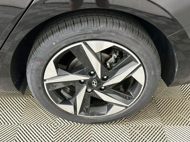Certified Pre-Owned 2023 Hyundai Elantra SEL