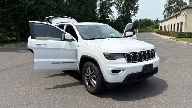 Used 2020 Bright White Clearcoat Jeep Laredo image 27