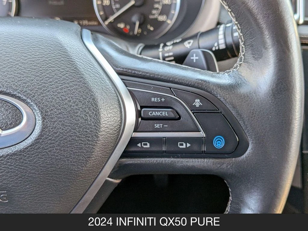 Used 2024 Black INFINITI PURE image 18