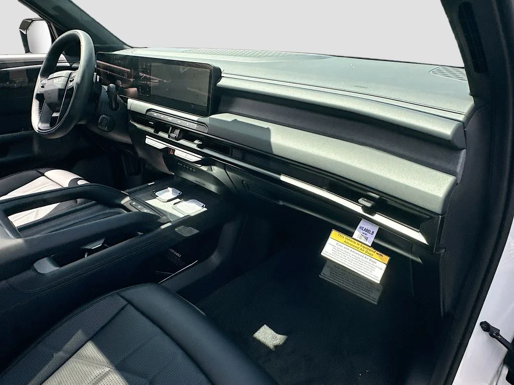 New 2027 Glacial White Pearl Kia X-Line EX image 31