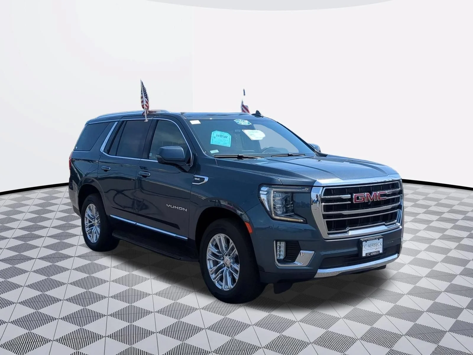 Used 2021 Dark Sky Metallic GMC SLT image 2