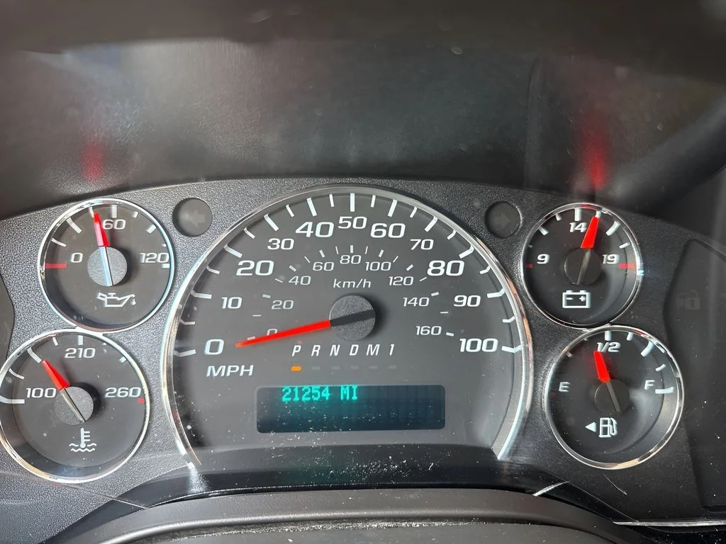 Used 2023 White Chevrolet Work Van image 17