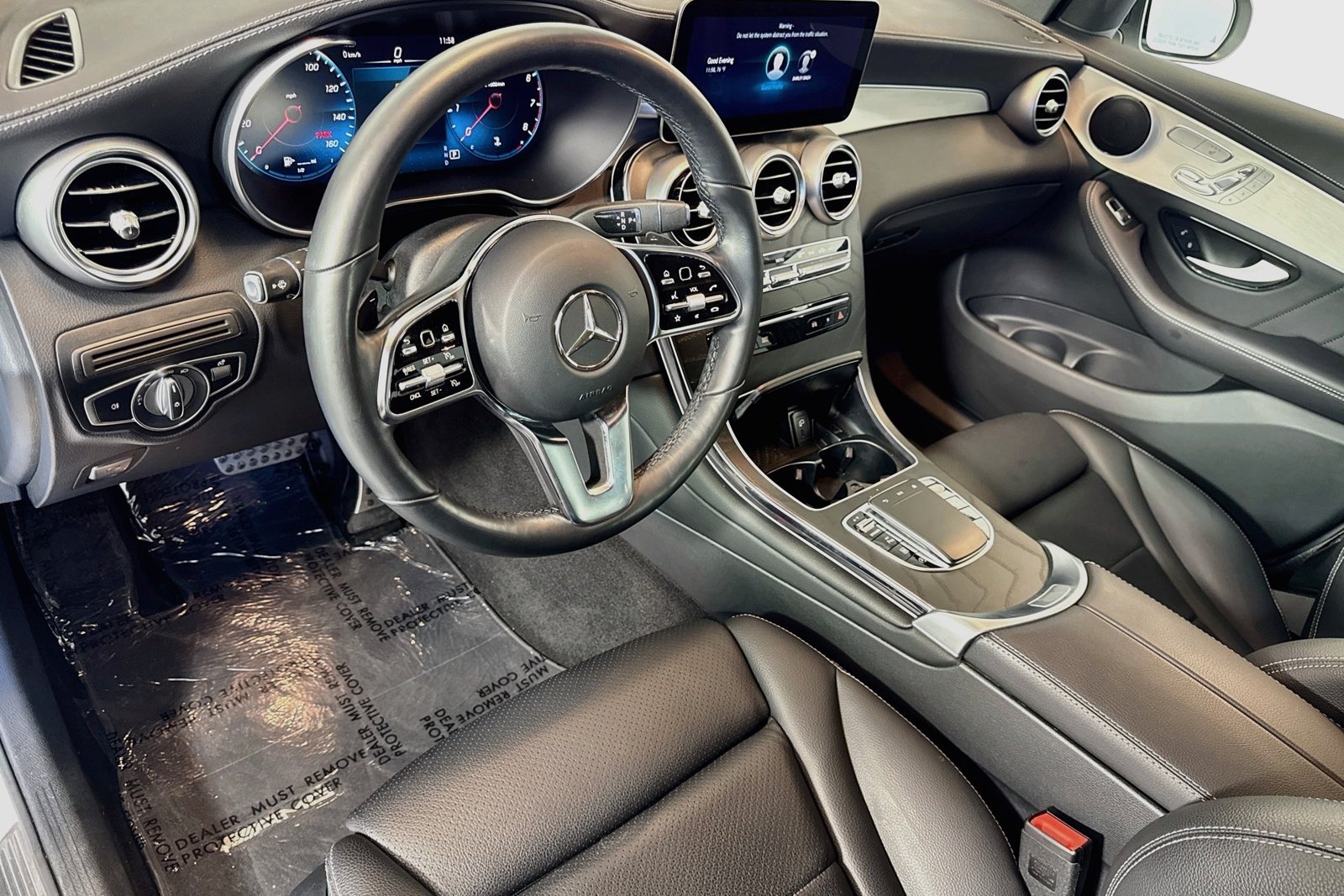 Certified Used 2023 Polar White Mercedes-Benz GLC 300 image 9