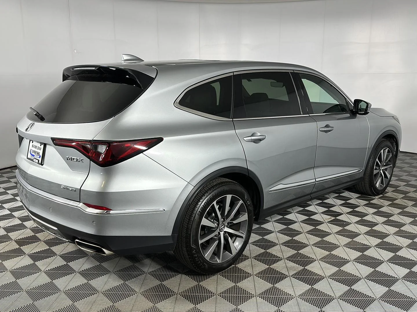 Used 2026 Solar Silver Metallic Acura SH-AWD w/Tech image 28