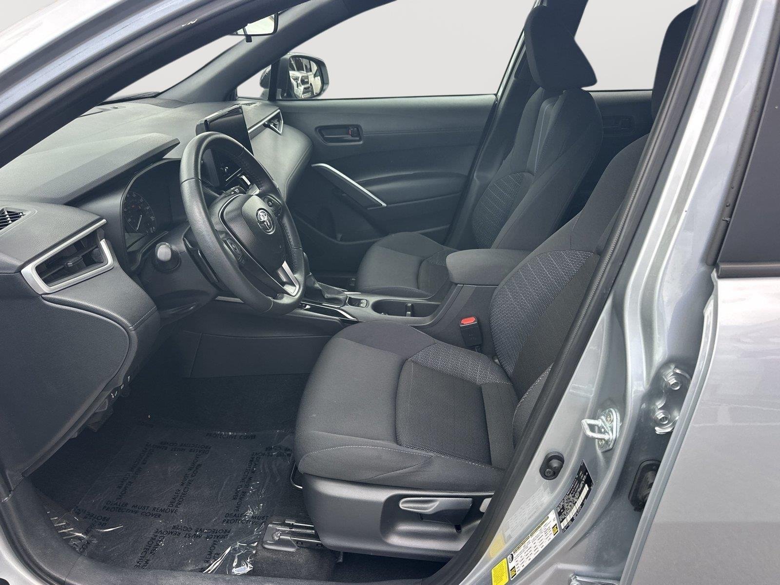 Used 2025 Sonic Silver Toyota Hybrid SE image 8