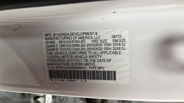 Used 2023 Platinum White Pearl Honda Sport image 29