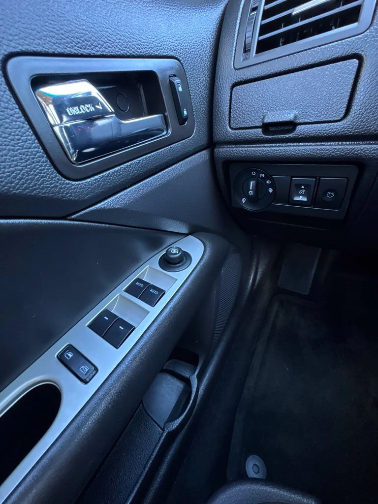 Used 2012 Steel Blue Metallic Ford SEL image 13
