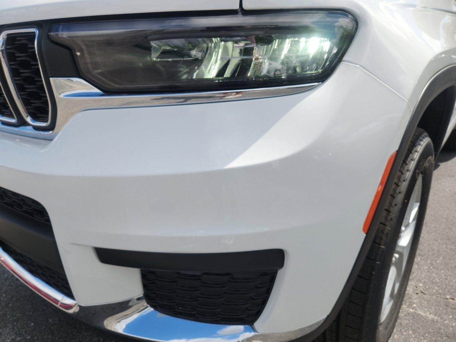 New 2026 Bright White Clear-Coat Exterior Paint Jeep Laredo image 9