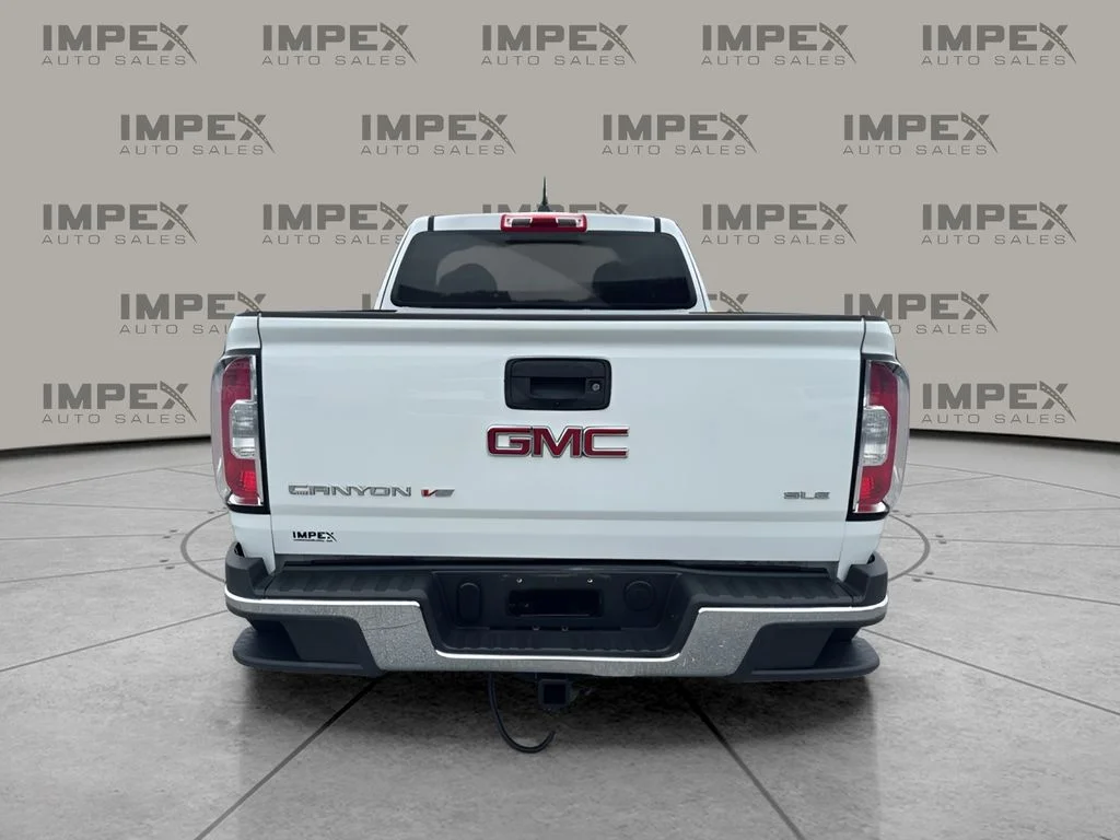 Used 2018 White GMC SLE1 image 4