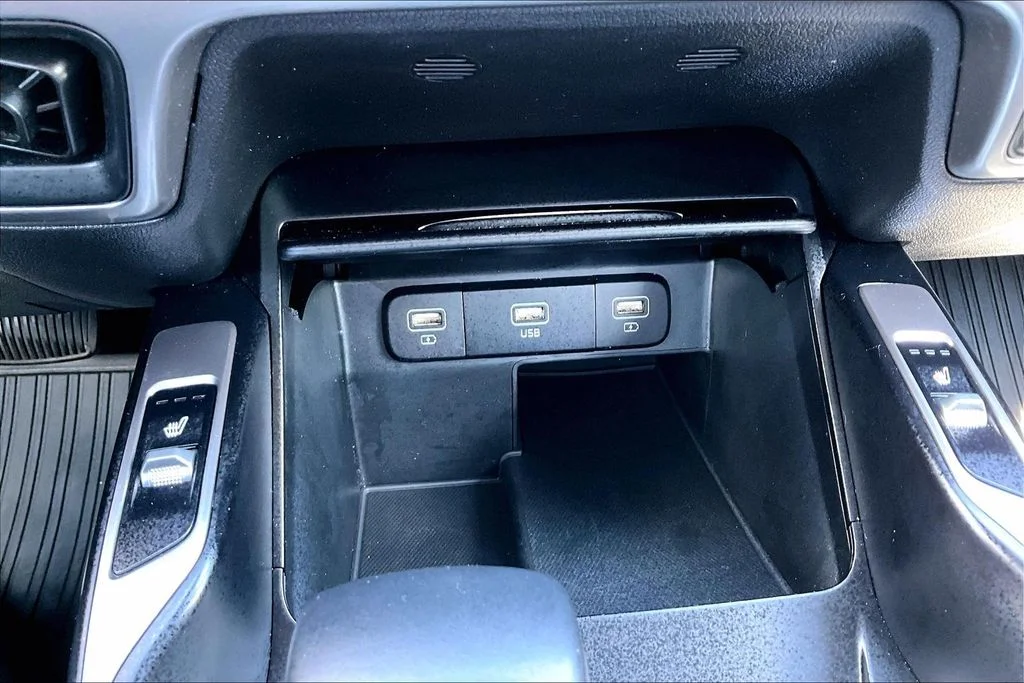 Certified Used 2022 Silver Kia S image 16