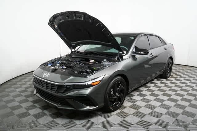 New 2026 Amazon Gray Hyundai SEL Sport image 10