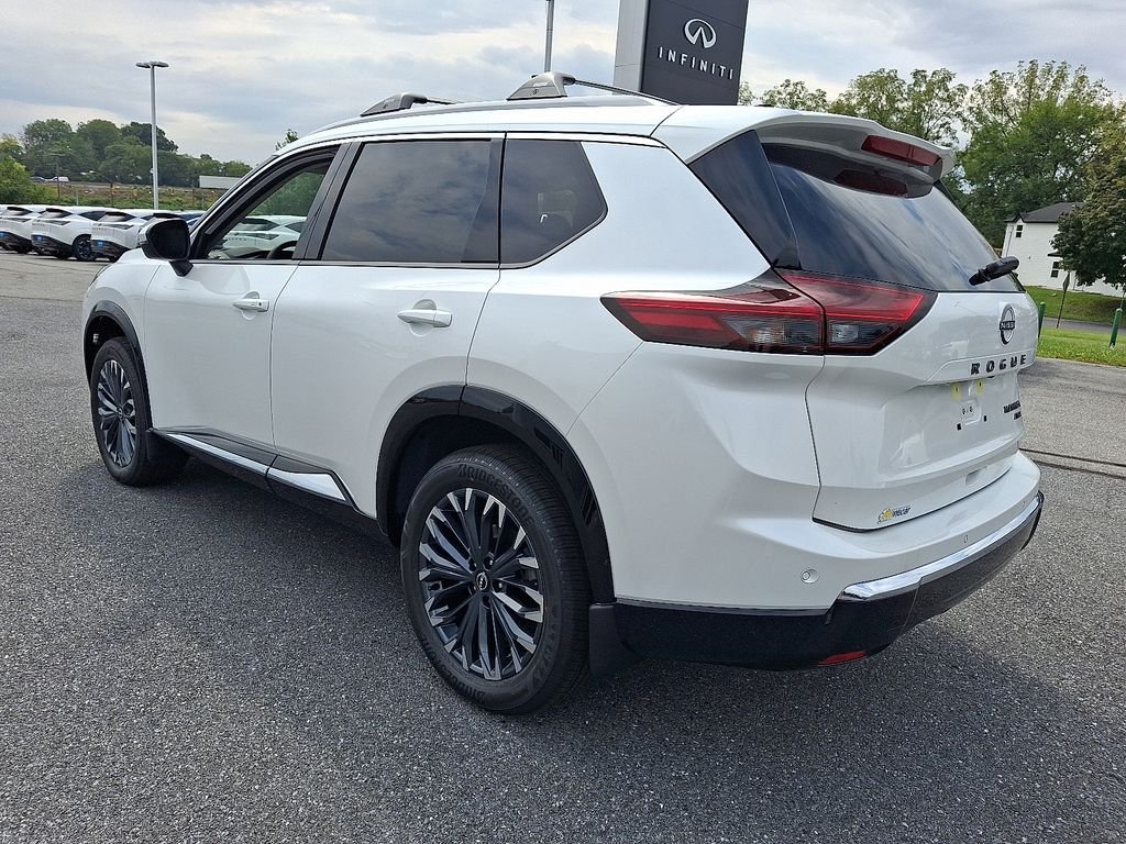 New 2026 Everest White Pearl TriCoat Nissan Platinum image 3