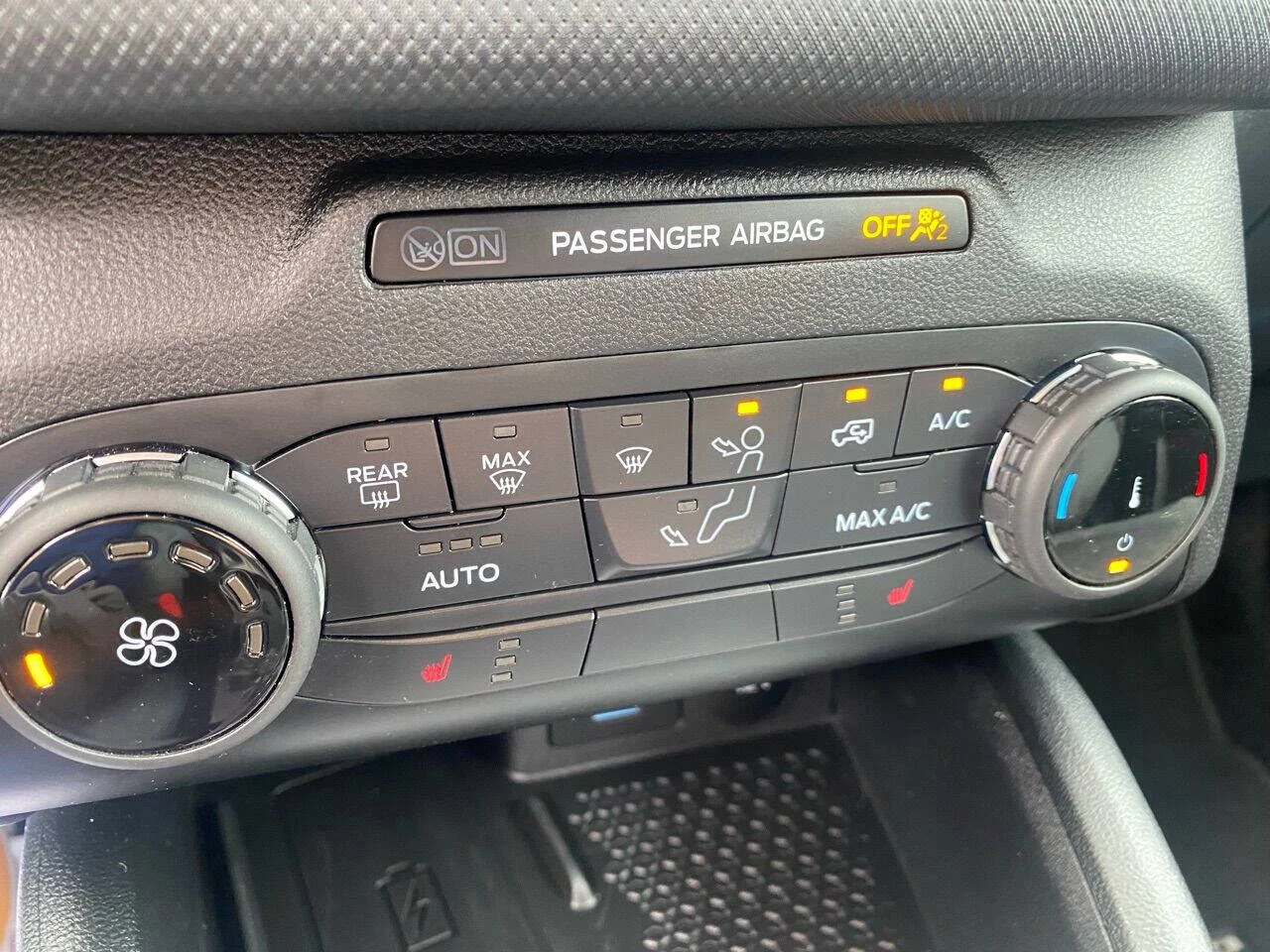 Used 2022 Gray Ford Big Bend AWD 4dr SUV image 17