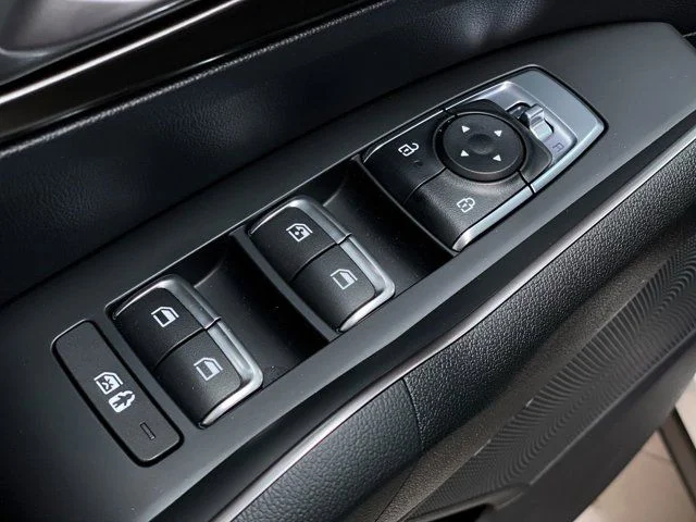 New 2026 Snow White Pearl Kia EX image 18