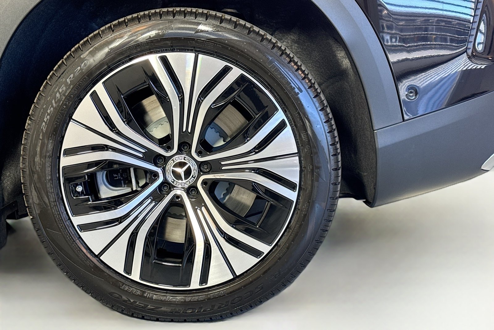 New 2026 Black Mercedes-Benz EQE 320 image 28