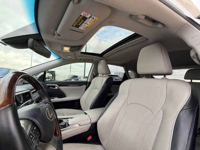 Used 2019 White Lexus 350 image 29
