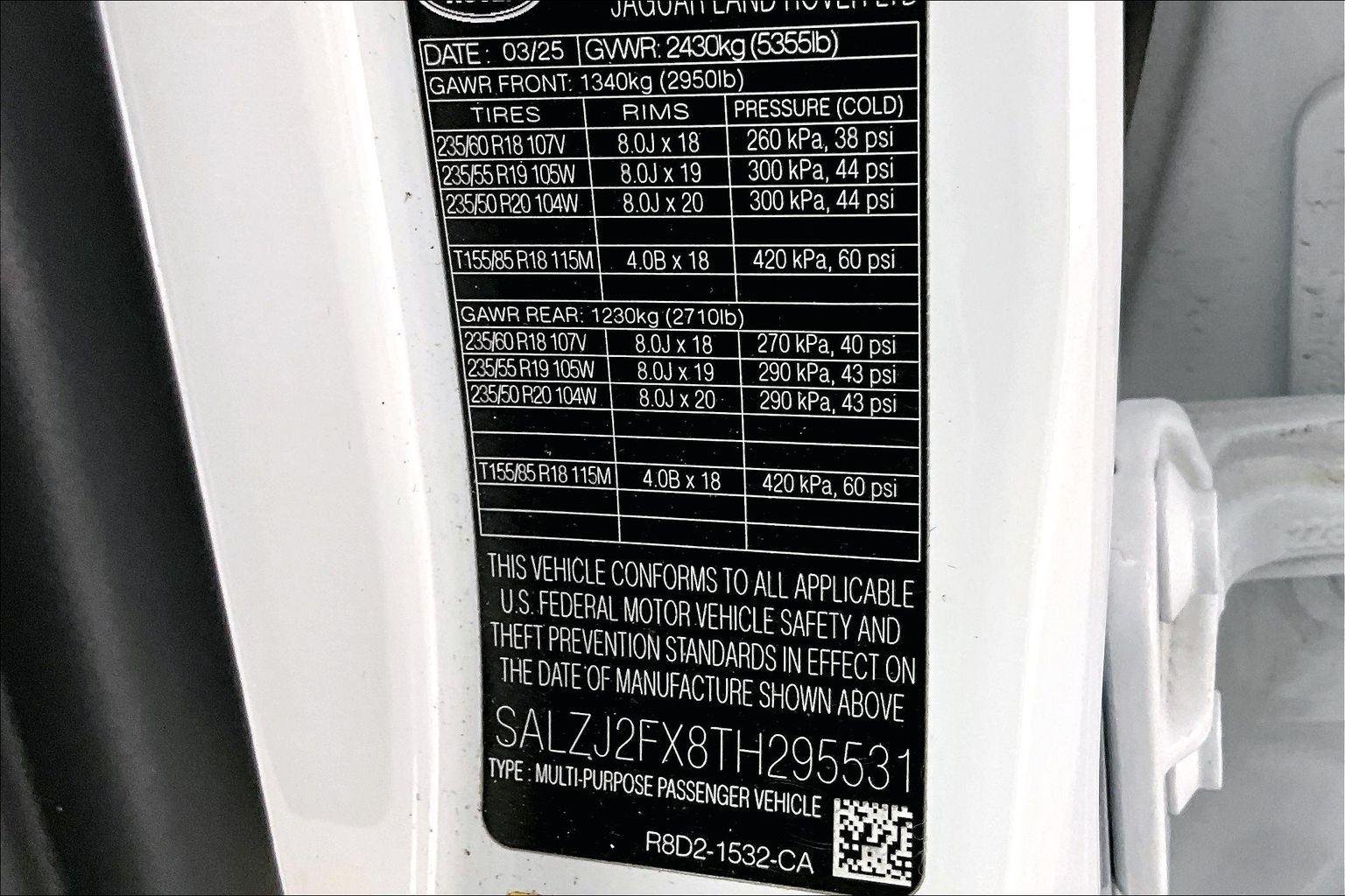New 2026 Fuji White Land Rover Core S image 8