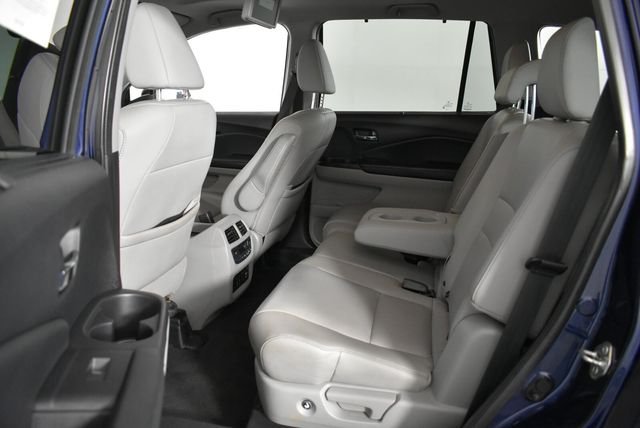 Used 2019 Blue Honda Touring image 27
