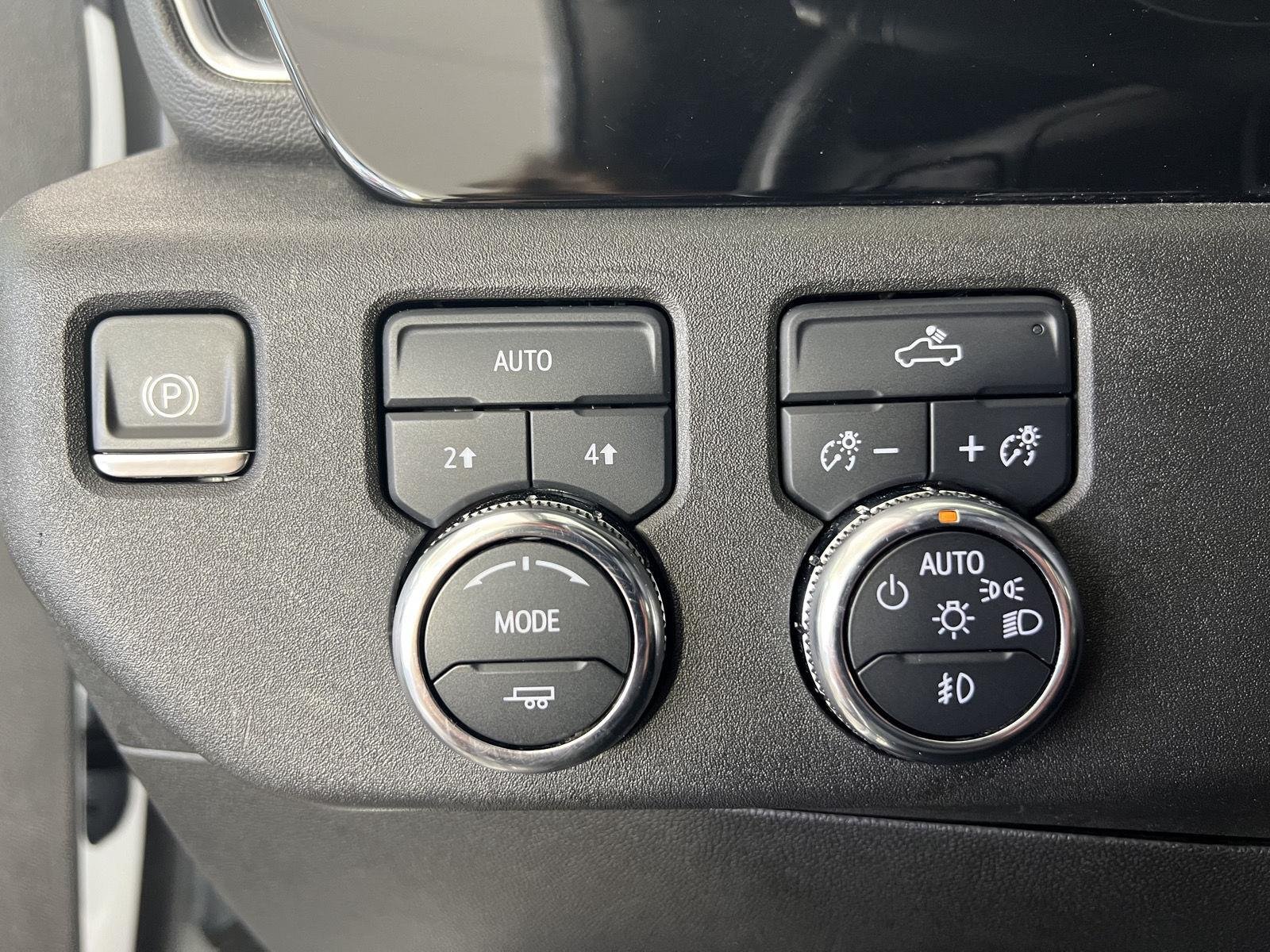 Used 2023 Summit White GMC Elevation image 14
