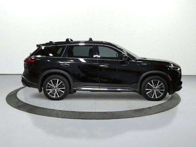 Used 2023 Black INFINITI Autograph image 9