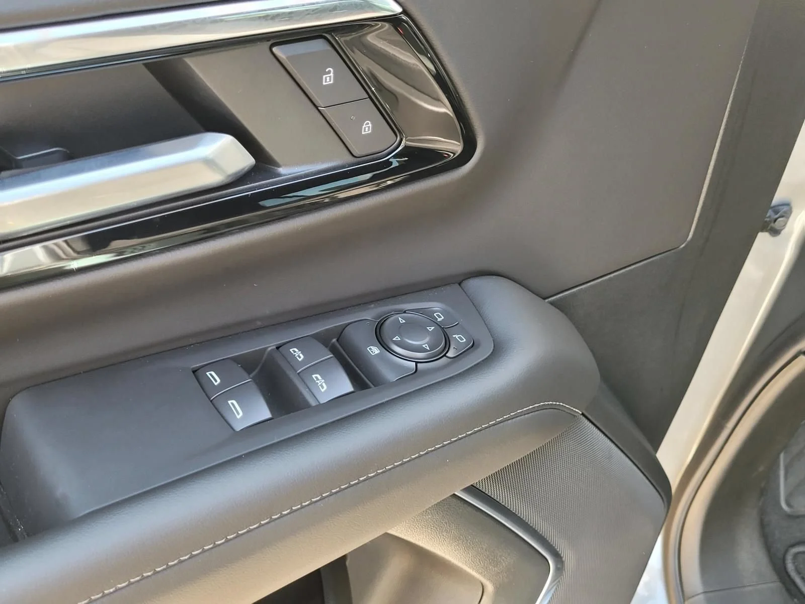 2026 Chevrolet Tahoe LS - Photo 14