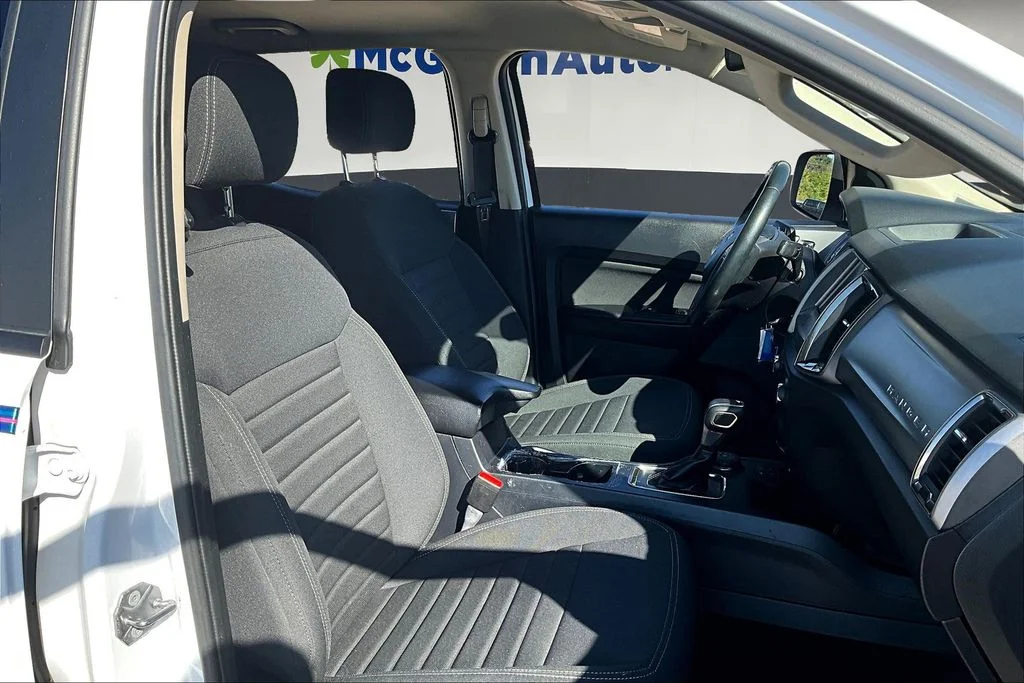Used 2021 White Ford XLT image 30