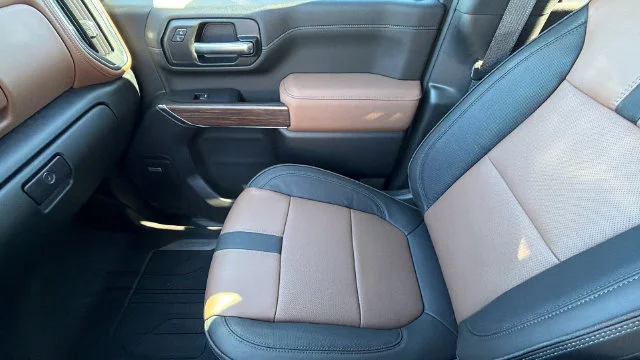 2023 Chevrolet Silverado 3500HD High Country - Photo 12