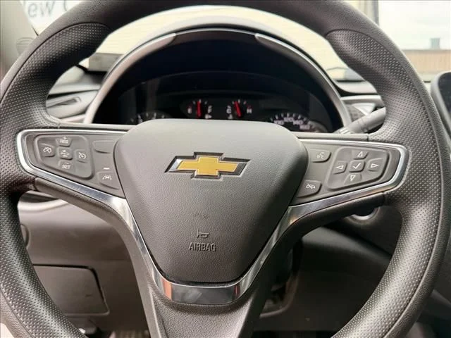 Used 2023  Chevrolet LT image 33