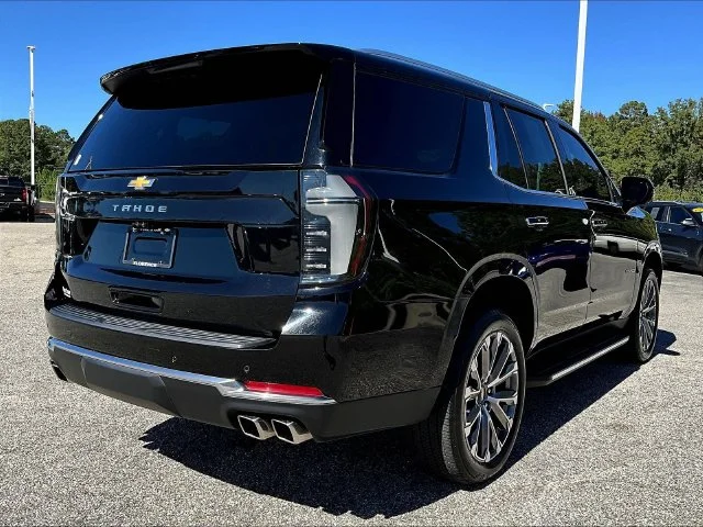 Used 2025 Black Chevrolet High Country image 4
