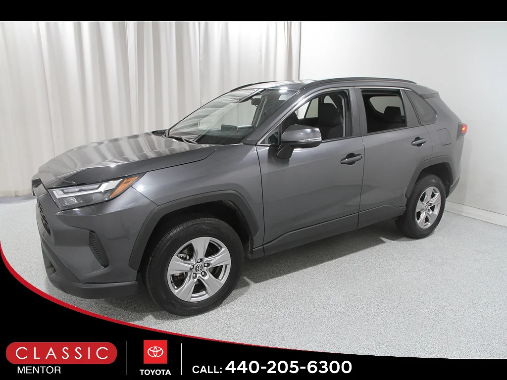 Used 2025 Magnetic Gray Metallic Toyota XLE image 3