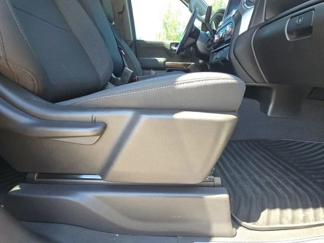 Certified Used 2022 White GMC SLE image 18