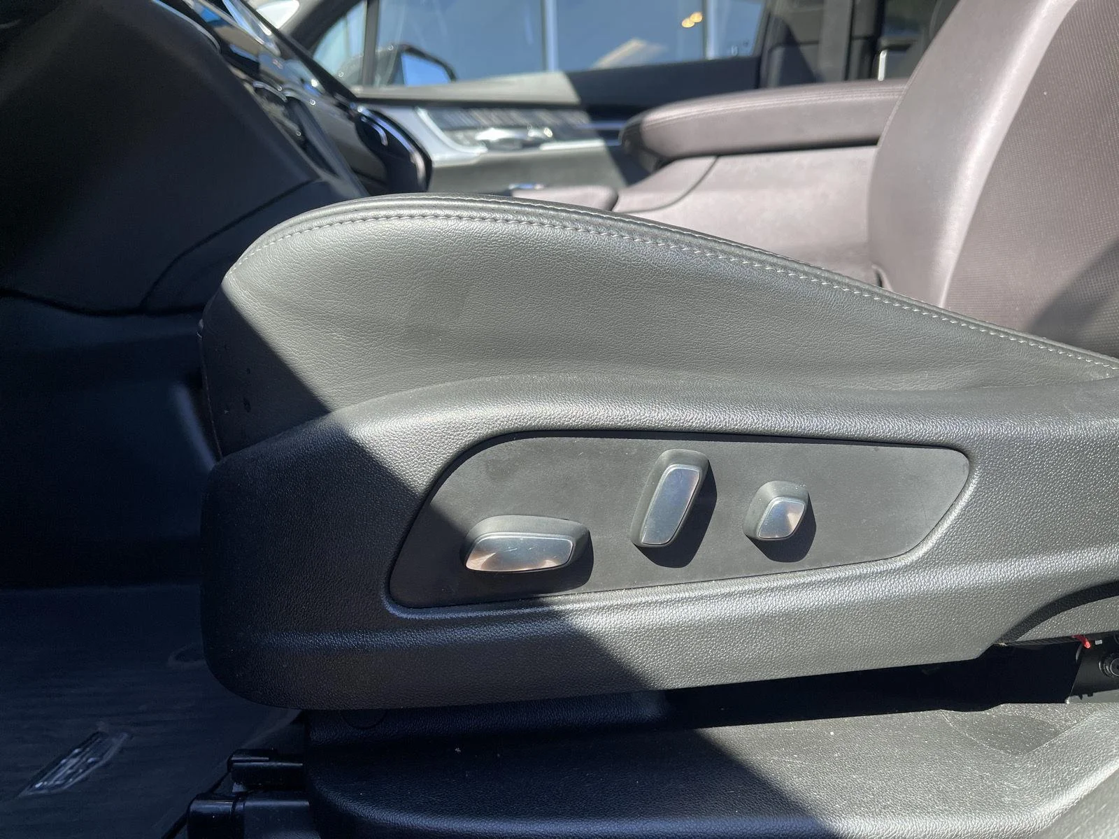 Used 2024 Stellar Black Metallic Cadillac Premium Luxury image 17